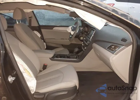 2019 Hyundai Sonata Se from USA, damaged, VIN 5NPE24AF6KH749921